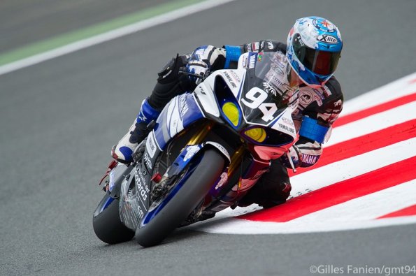 537099_10151352135161644_1526905869_n